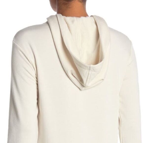 NEW T Tahari Long Sleeve Hooded Half Zip Fleece Top Size Small - Picture 3 of 11